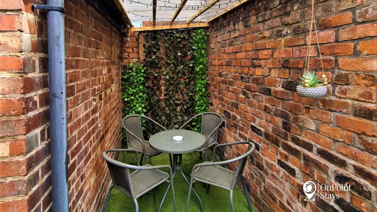 Lovely Spacious 5 Bedroom Home Near Chester City Centre Eksteriør billede
